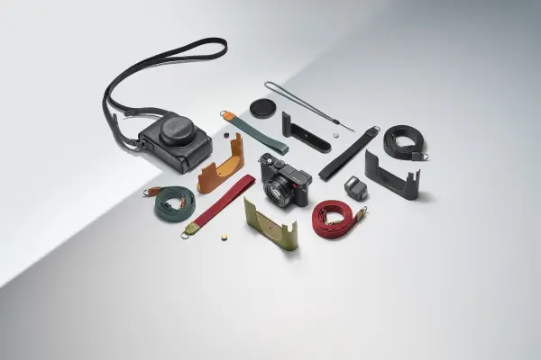 Leica — Company, Rīga