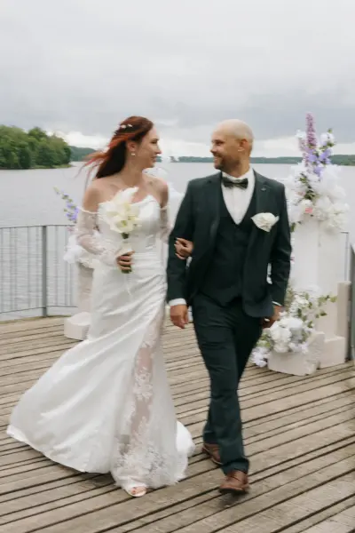 Kāzu ceremonija un fotosesija Likteņdārzā
